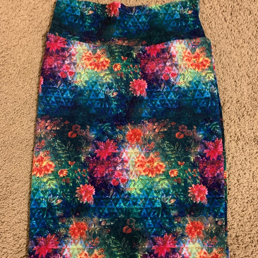 LulaRoe Cassie